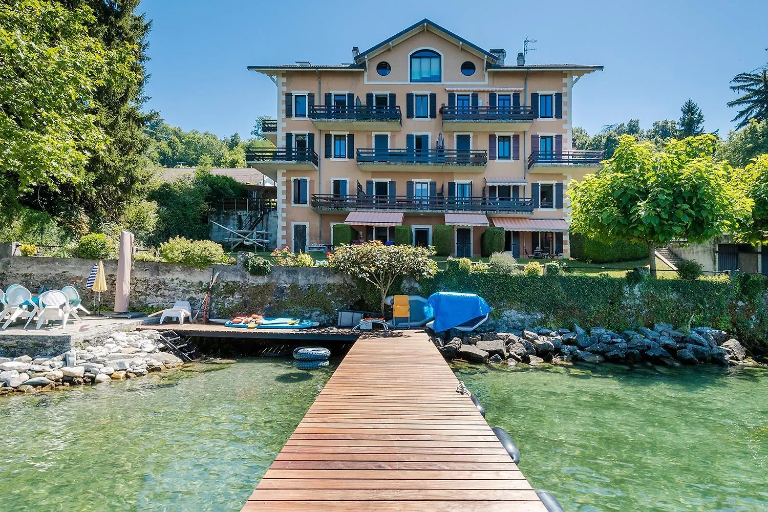 Les Balcons Du Lac Appartment With Private Pontoon Publier