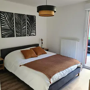 Appartement T2 à 5min De Thonon Et Evian Avec Terrasse Et Jardin à 100m Du, Amphion-les-Bains